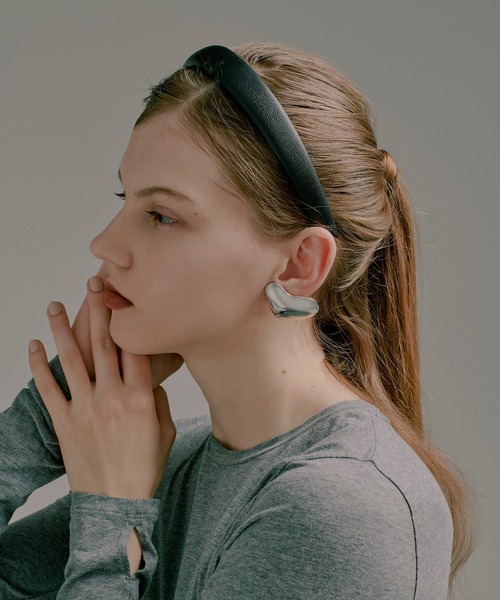 IRIS47(イリスフォーセブン)の「【IRIS 47】mind earring BO48(イヤリング・レディース・シルバー/ゴールド・FREE)」の9枚目の写真