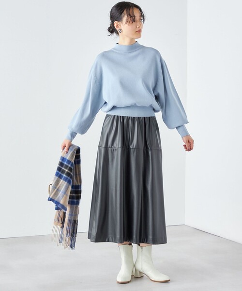 SHIPS(シップス)の「* 〈手洗い可能〉バック パール モチーフ ボタン ハイネック ドルマン ◇(ニット/セーター・レディース・ライトブルー/ブラック/ネイビー/オフホワイト/ベージュ系・ONE SIZE)」の20枚目の写真