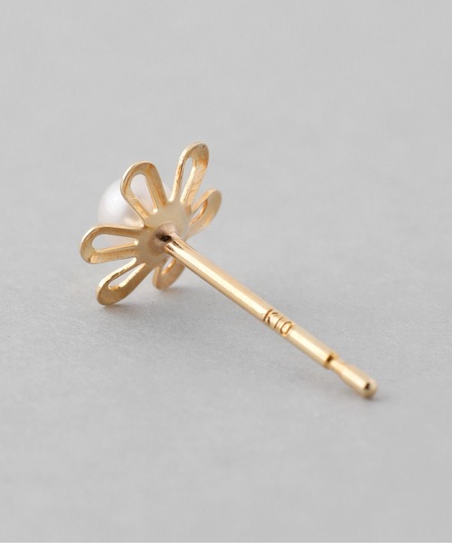 ANEMONE（アネモネ）の「淡水パールフラワーピアス[K10]（ピアス（両耳用）・レディース・ホワイト系その他2・FREE）」の5枚目の写真
