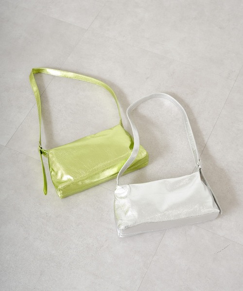 CIAOPANIC（チャオパニック）の「２WAYシャイニーワンハンドルバッグ（ハンドバッグ・レディース・グリーン/シルバー・FREE）」の3枚目の写真