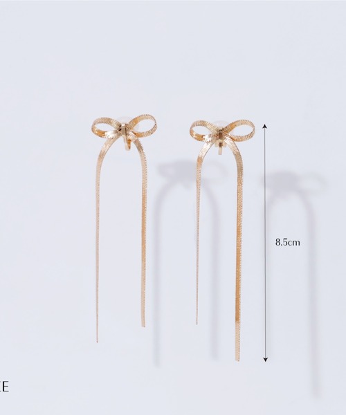 Cupid Heart（キューピッドハート）の「【Cupid Heart】結婚式アクセ！スネークチェーンリボンイヤリング（イヤリング・レディース・シルバー/ゴールド・MEDIUM）」の6枚目の写真