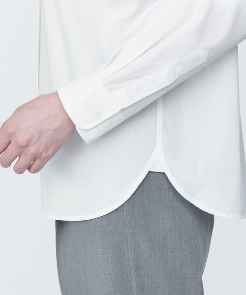 無印良品（ムジルシリョウヒン）の「婦人　洗いざらし　ブロードレギュラーカラー長袖シャツ（シャツ/ブラウス・レディース・ライトイエロー系/ピンク系6/ホワイト/ブルー系5/スモーキーグリーン系2/ネイビー系4・S/L/XS/XL/M）」の15枚目の写真