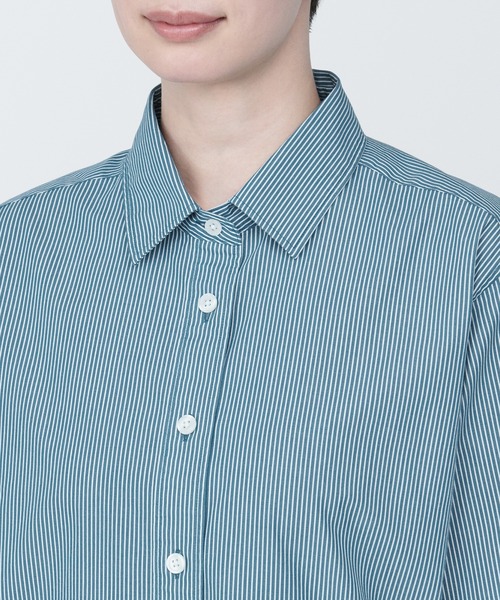 無印良品（ムジルシリョウヒン）の「婦人　洗いざらし　ブロードレギュラーカラー長袖シャツ（シャツ/ブラウス・レディース・ライトイエロー系/ピンク系6/ホワイト/ブルー系5/スモーキーグリーン系2/ネイビー系4・S/L/XS/XL/M）」の22枚目の写真