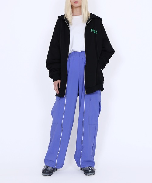 PUNYUS（プニュズ）の「ドラゴンビッグジップパーカー（パーカー・レディース・ブラック/レッド/杢グレー・2/4/3）」の21枚目の写真