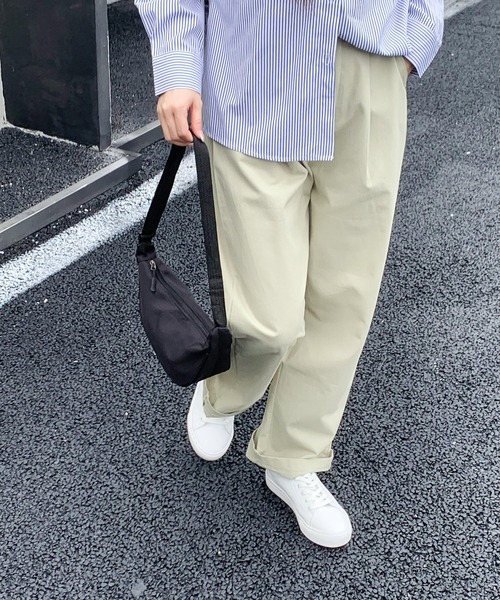 SHEPP(シープ)の「コンパクト ハーフムーン ショルダーバッグ(ショルダーバッグ・レディース・グリーン/レッド/ブラック/ホワイト・FREE/F)」の19枚目の写真