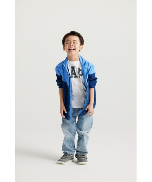 GAP(ギャップ)の「UVカット ウィンドブレーカージャケット (キッズ)(ナイロンジャケット・キッズ・ブルー系その他/ブルー/ブラック/ブラック系その他・120cm/130cm/140cm/150cm/160cm)」の21枚目の写真