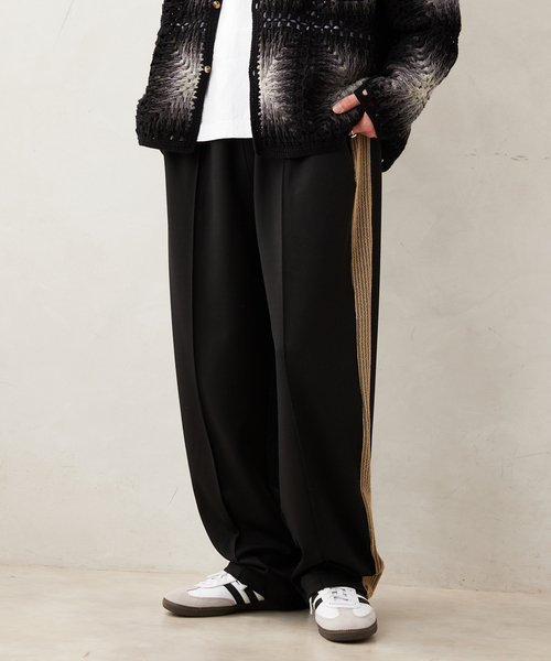 JOURNAL STANDARD relume（ジャーナルスタンダード　レリューム）の「サイドライン ジャージートラックパンツ（その他パンツ・メンズ・グレー/ブラック/ネイビー・MEDIUM/LARGE）」の11枚目の写真