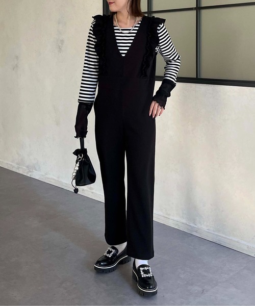 prose verse（プロズヴェール）の「Vネックフリルオールインワン（つなぎ/オールインワン・レディース・ブラック・MEDIUM）」の3枚目の写真