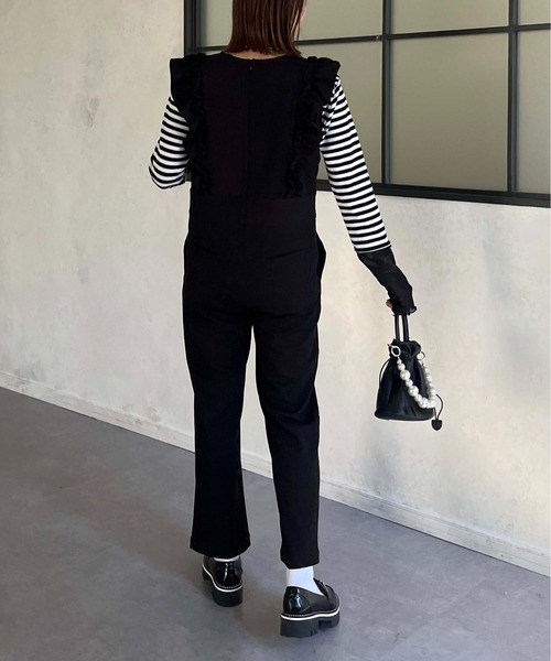 prose verse（プロズヴェール）の「Vネックフリルオールインワン（つなぎ/オールインワン・レディース・ブラック・MEDIUM）」の4枚目の写真