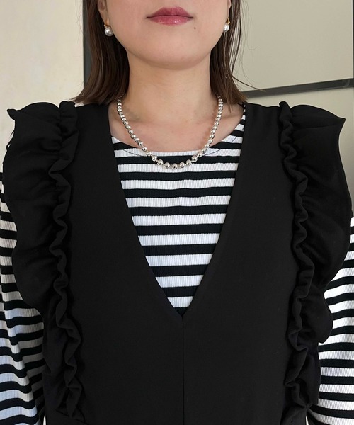 prose verse（プロズヴェール）の「Vネックフリルオールインワン（つなぎ/オールインワン・レディース・ブラック・MEDIUM）」の17枚目の写真