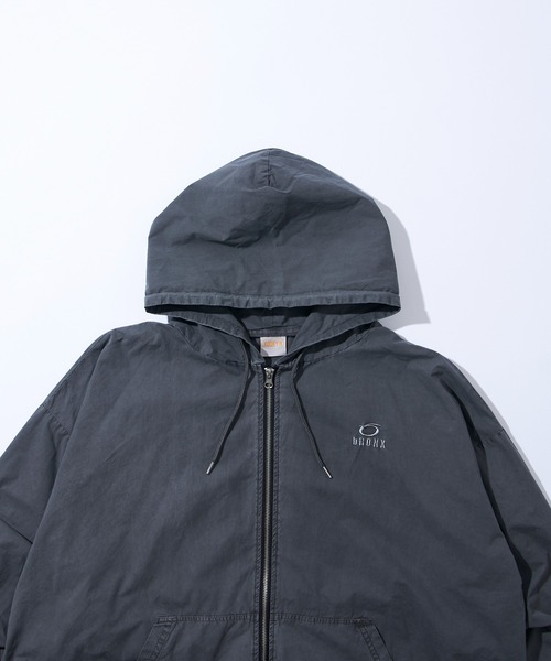 WHO'S WHO gallery（フーズフーギャラリー）の「【KOOKY'N/クーキー】BRONXピグメントパーカー（マウンテンパーカー・メンズ・グレー・FREE）」の7枚目の写真