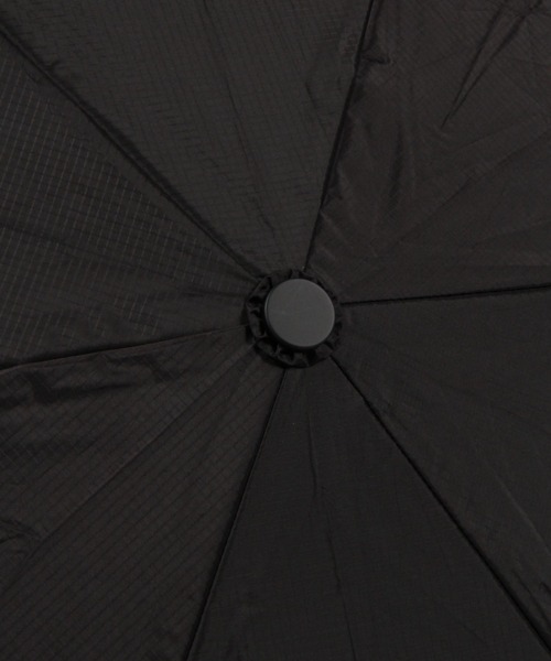 GLOBAL WORK(グローバルワーク)の「エアかる晴雨兼用折り畳み/989653(折りたたみ傘・レディース・ブラック×ブラック/ホワイト×ホワイト/ホワイト×グレー/ブルー系2/ベージュ×ブラック/グレー×ホワイト・ONE SIZE)」の17枚目の写真