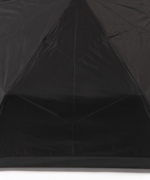 GLOBAL WORK(グローバルワーク)の「エアかる晴雨兼用折り畳み/989653(折りたたみ傘・レディース・ブラック×ブラック/ホワイト×ホワイト/ホワイト×グレー/ブルー系2/ベージュ×ブラック/グレー×ホワイト・ONE SIZE)」の18枚目の写真