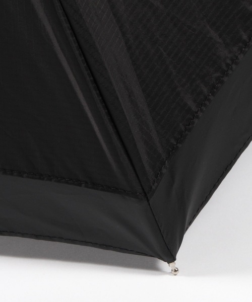 GLOBAL WORK(グローバルワーク)の「エアかる晴雨兼用折り畳み/989653(折りたたみ傘・レディース・ブラック×ブラック/ホワイト×ホワイト/ホワイト×グレー/ブルー系2/ベージュ×ブラック/グレー×ホワイト・ONE SIZE)」の19枚目の写真