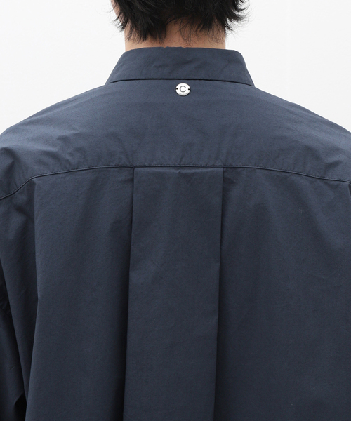 CALMER（カルメール）の「【CALMER / カルメール】別注 ナチュラル ダイ BIGシャツ（シャツ/ブラウス・メンズ・チャコールグレー/アイボリー・FREE）」の8枚目の写真