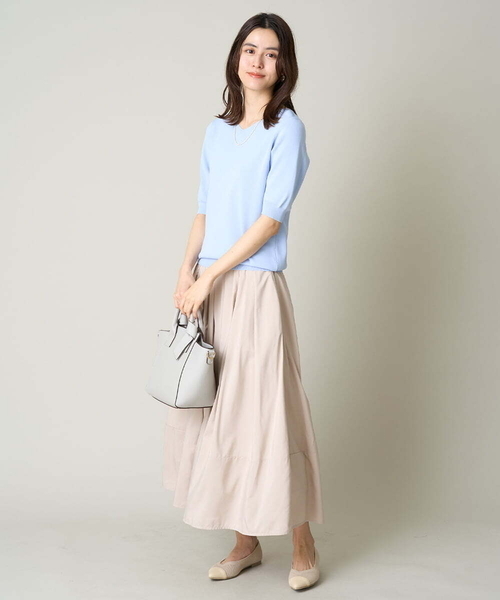 a.v.v（アーヴェヴェ）の「マルチタックフレアスカート（スカート・レディース・ブラック/シルバー/ベージュ・38/40/36/42/34）」の16枚目の写真