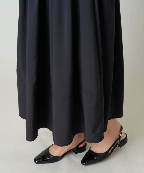 a.v.v（アーヴェヴェ）の「マルチタックフレアスカート（スカート・レディース・ブラック/シルバー/ベージュ・38/40/36/42/34）」の5枚目の写真