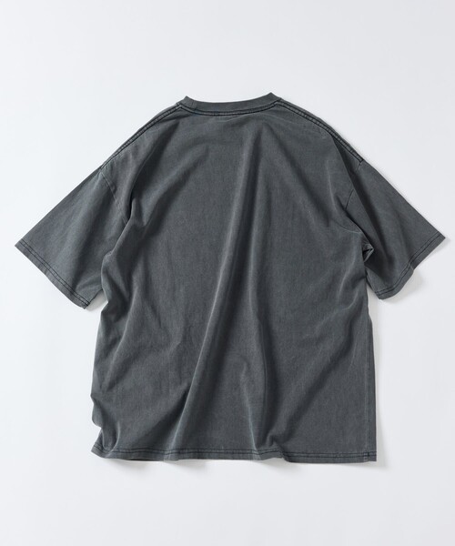 FREAK'S STORE（フリークスストア）の「限定展開 WILD THINGS×FREAK'S STORE/ワイルドシングス 別注 ピグメントダイ ワンポイント ロゴプリント Tシャツ（Tシャツ/カットソー・メンズ・ホワイト/ブラック/ブルー/ホワイト系その他/ブラック系その他/ブルー系その他・SMALL/MEDIUM/LARGE）」の8枚目の写真