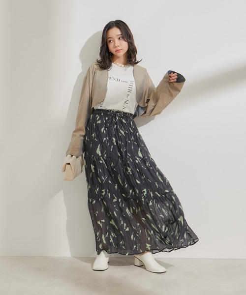 VIS（ビス）の「柄＆無地アソートシャーリングティアードスカート（スカート・レディース・ホワイト系その他/ブラック系その他/オフホワイト/サックスブルー・FREE）」の17枚目の写真