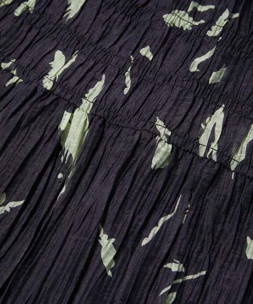 VIS（ビス）の「柄＆無地アソートシャーリングティアードスカート（スカート・レディース・ホワイト系その他/ブラック系その他/オフホワイト/サックスブルー・FREE）」の5枚目の写真