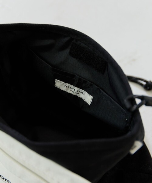 FREAK'S STORE（フリークスストア）の「限定展開　PROTO No./プロトナンバー　別注 SACOCHE/サコッシュ（ショルダーバッグ）（ボディバッグ/ウエストポーチ・レディース・ブラック/グレー/ナチュラル・ONE SIZE）」の12枚目の写真