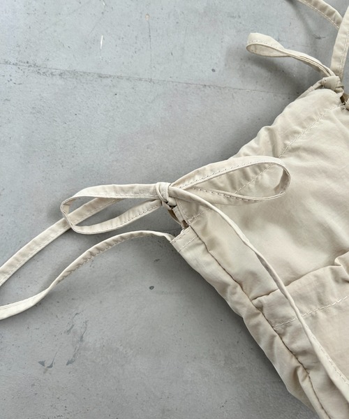 SOLLON.（ソルロン）の「サイドリボンナイロンショルダーバッグ（ショルダーバッグ・レディース・ブラック/アイボリー・FREE）」の8枚目の写真