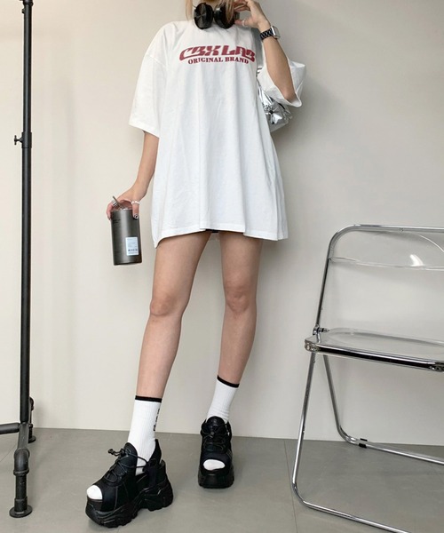 non-hedge(ノンヘッジ)の「スプレーロゴビッグ半袖Tシャツ(Tシャツ/カットソー・レディース・ブラウン/オフホワイト/チャコールグレー/ブラック・FREE)」の5枚目の写真