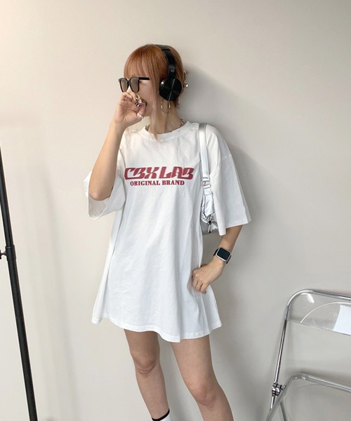 non-hedge(ノンヘッジ)の「スプレーロゴビッグ半袖Tシャツ(Tシャツ/カットソー・レディース・ブラウン/オフホワイト/チャコールグレー/ブラック・FREE)」の6枚目の写真