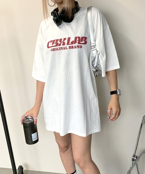 non-hedge(ノンヘッジ)の「スプレーロゴビッグ半袖Tシャツ(Tシャツ/カットソー・レディース・ブラウン/オフホワイト/チャコールグレー/ブラック・FREE)」の7枚目の写真