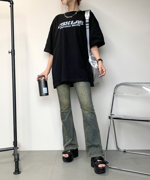 non-hedge(ノンヘッジ)の「スプレーロゴビッグ半袖Tシャツ(Tシャツ/カットソー・レディース・ブラウン/オフホワイト/チャコールグレー/ブラック・FREE)」の11枚目の写真