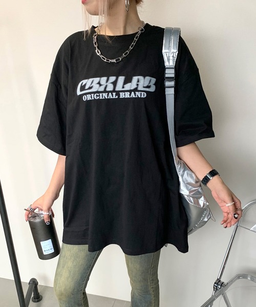 non-hedge(ノンヘッジ)の「スプレーロゴビッグ半袖Tシャツ(Tシャツ/カットソー・レディース・ブラウン/オフホワイト/チャコールグレー/ブラック・FREE)」の14枚目の写真