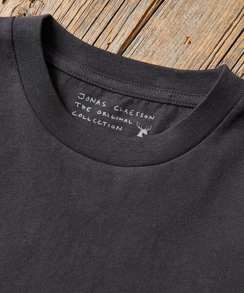 Jonas Claesson(ジョナスクレアッソン)の「JONAS CLAESSON/ジョナス クレアッソン Jelly Fun Tee/バックプリント/リラックスフィット(Tシャツ/カットソー・メンズ・ホワイト/グレー/ブラック・MEDIUM/LARGE)」の5枚目の写真