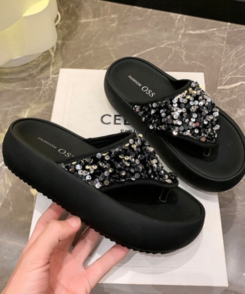 Ritzy（リッツィー）の「スパンコール 厚底サンダル（サンダル・レディース・シルバー/ブラック系1/ブラック系2・23/22.5/24.5/23.5/24）」の10枚目の写真