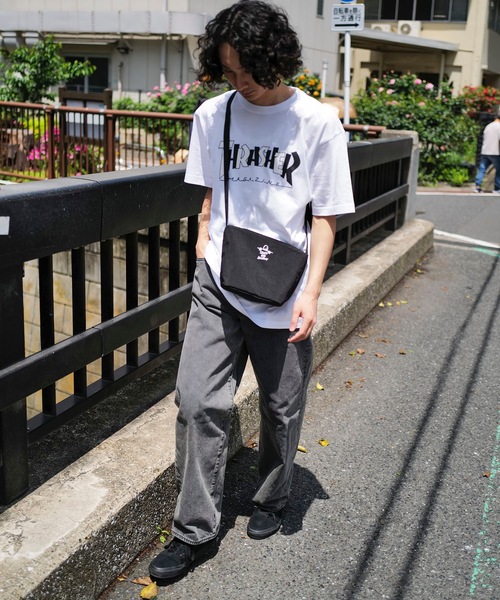 THRASHER（スラッシャー）の「GONZ SAD Shoulder Bag S/スラッシャー撥水加工リップストップナイロンワンポイントミニショルダーバッグ（ショルダーバッグ・メンズ・ブルー/ライトグレー/ブラック×ホワイト・FREE）」の5枚目の写真