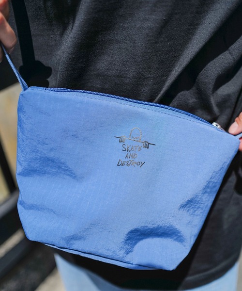 THRASHER（スラッシャー）の「GONZ SAD Shoulder Bag S/スラッシャー撥水加工リップストップナイロンワンポイントミニショルダーバッグ（ショルダーバッグ・メンズ・ブルー/ライトグレー/ブラック×ホワイト・FREE）」の16枚目の写真