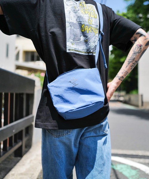 THRASHER（スラッシャー）の「GONZ SAD Shoulder Bag S/スラッシャー撥水加工リップストップナイロンワンポイントミニショルダーバッグ（ショルダーバッグ・メンズ・ブルー/ライトグレー/ブラック×ホワイト・FREE）」の15枚目の写真