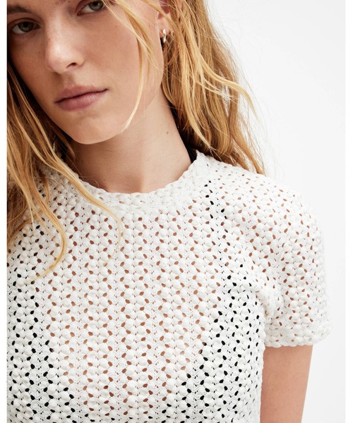 ALLSAINTS（オールセインツ）の「KARMA CROCHET STEVIE SLIM FIT T-SHIRT | KARMA クロシェ スティービー スリム フィット Tシャツ（Tシャツ/カットソー・レディース・ホワイト・6/2/4/8/10/12）」の2枚目の写真
