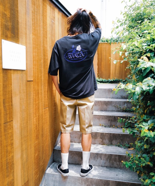 RVCA(ルーカ)の「RVCA メンズ ROSE CT Tシャツ 【2024年夏モデル】/ルーカバックプリント半袖Tシャツ(Tシャツ/カットソー・メンズ・ホワイト/ブラウン/ブラック・MEDIUM/LARGE/X-LARGE/SMALL)」の22枚目の写真