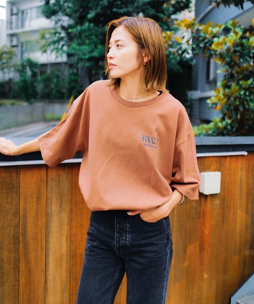 RVCA(ルーカ)の「RVCA メンズ ROSE CT Tシャツ 【2024年夏モデル】/ルーカバックプリント半袖Tシャツ(Tシャツ/カットソー・メンズ・ホワイト/ブラウン/ブラック・MEDIUM/LARGE/X-LARGE/SMALL)」の12枚目の写真