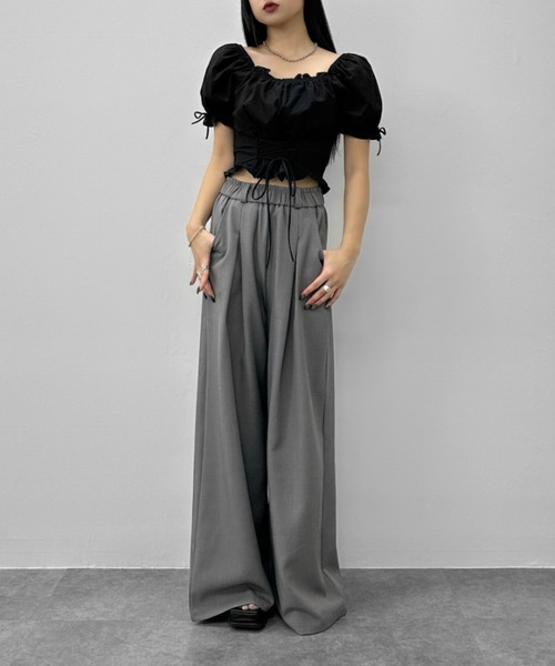 LVEU.（ラブユ.）の「【LVEU.】レースアップリボンブラウス / トップス ブラウス レースアップ リボン パフショルダー シャーリング ショート クロップド ガーリー オフショル オフショルダー ホワイト ブラック ブルー（シャツ/ブラウス・レディース・ブルー/ブラック/ホワイト・FREE）」の12枚目の写真