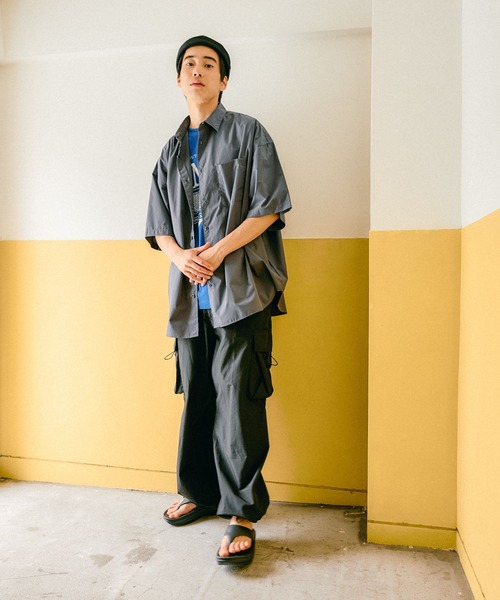 niko and...（ニコアンド）の「ナイロンコットンミリタリーカーゴパンツ（カーゴパンツ・メンズ・カーキ/ブラック/ベージュ・MEDIUM/LARGE）」の8枚目の写真