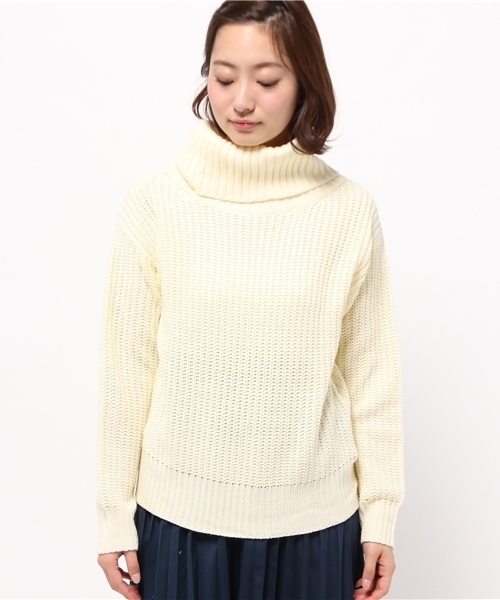 one after another NICE CLAUP(ワンアフターアナザーナイスクラップ)の「【non-no1月号掲載 ナイスクラップ】ざっくりタートルニット(ニット/セーター・レディース・オフホワイト/ブラック/トップグレー/サックスブルー・FREE)」の8枚目の写真