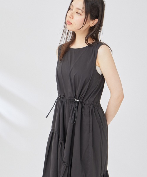 NERGY（ナージー）の「【Water proof】撥水 & UV ドロストロングワンピース（ワンピース・レディース・ブラック/キナリ・FREE）」の7枚目の写真