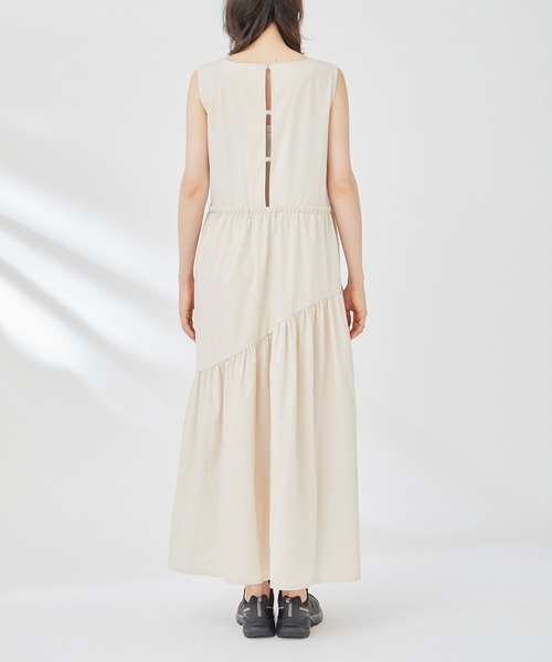 NERGY（ナージー）の「【Water proof】撥水 & UV ドロストロングワンピース（ワンピース・レディース・ブラック/キナリ・FREE）」の21枚目の写真