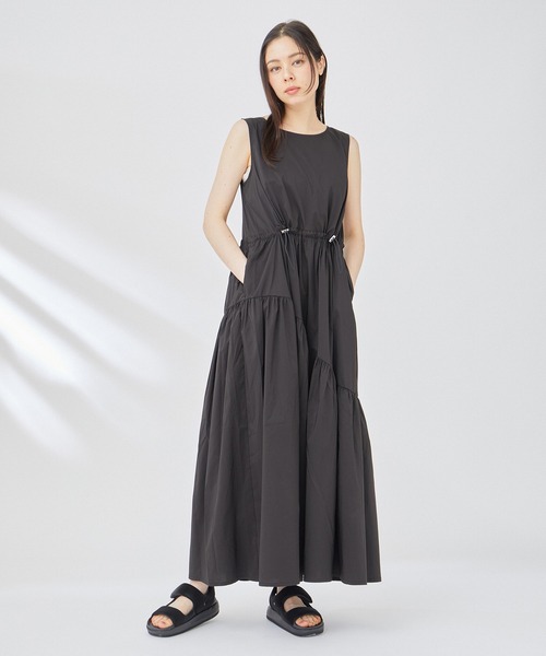 NERGY（ナージー）の「【Water proof】撥水 & UV ドロストロングワンピース（ワンピース・レディース・ブラック/キナリ・FREE）」の4枚目の写真