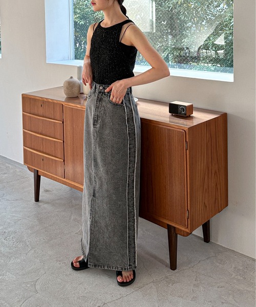 feepur（フェピュール）の「サイドフリンジナローデニムスカート（デニムスカート・レディース・ブラック/グレー/ブルー・SMALL/MEDIUM）」の8枚目の写真