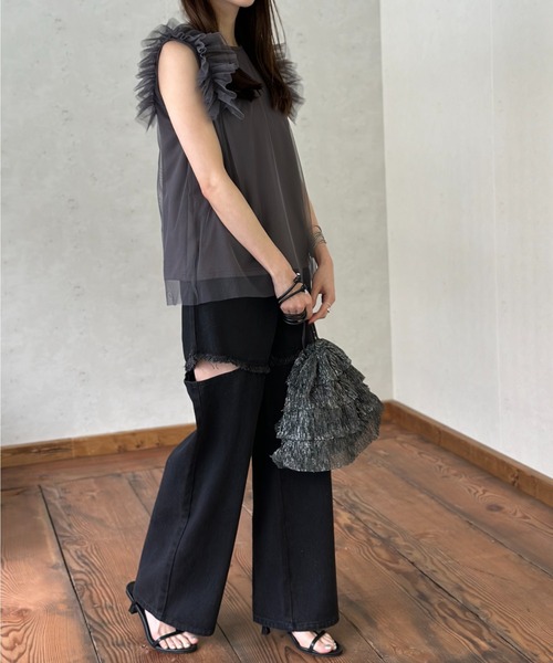 Per sist ence(パーシエンス)の「天竺×チュールレイヤーショルダーフリルTOPS(Tシャツ/カットソー・レディース・ブラック/チャコールグレー/アイボリー・FREE)」の10枚目の写真