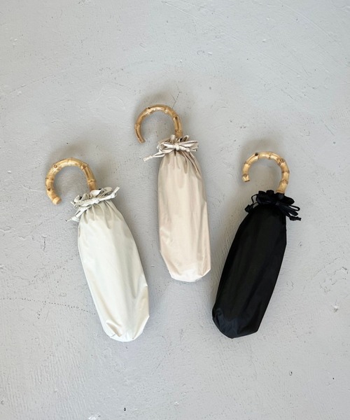 Me%（ミィパーセント）の「【晴雨兼用傘】フリルミニカサ 102559（折りたたみ傘・レディース・ブラック/ベージュ/アイボリー・FREE）」の4枚目の写真