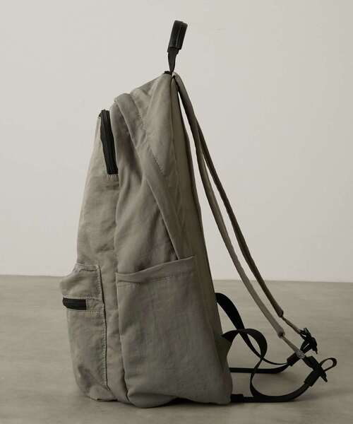 MELROSE claire(メルローズ クレール)の「撥水軽量!リニューアルした大人の12ポケットリュック(バックパック/リュック・レディース・ブラック/グレー・FREE)」の17枚目の写真