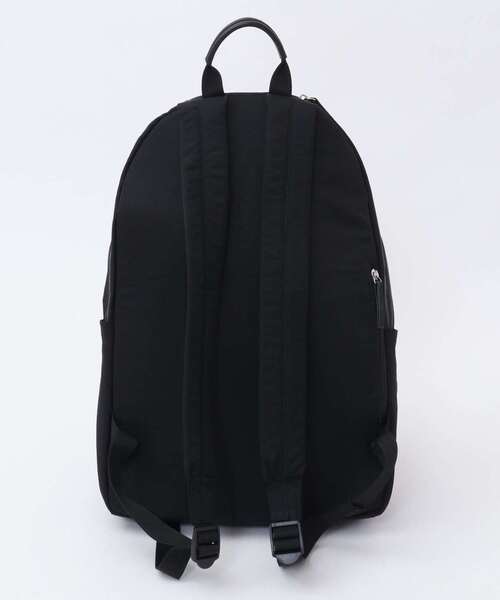 MELROSE claire(メルローズ クレール)の「撥水軽量!リニューアルした大人の12ポケットリュック(バックパック/リュック・レディース・ブラック/グレー・FREE)」の8枚目の写真